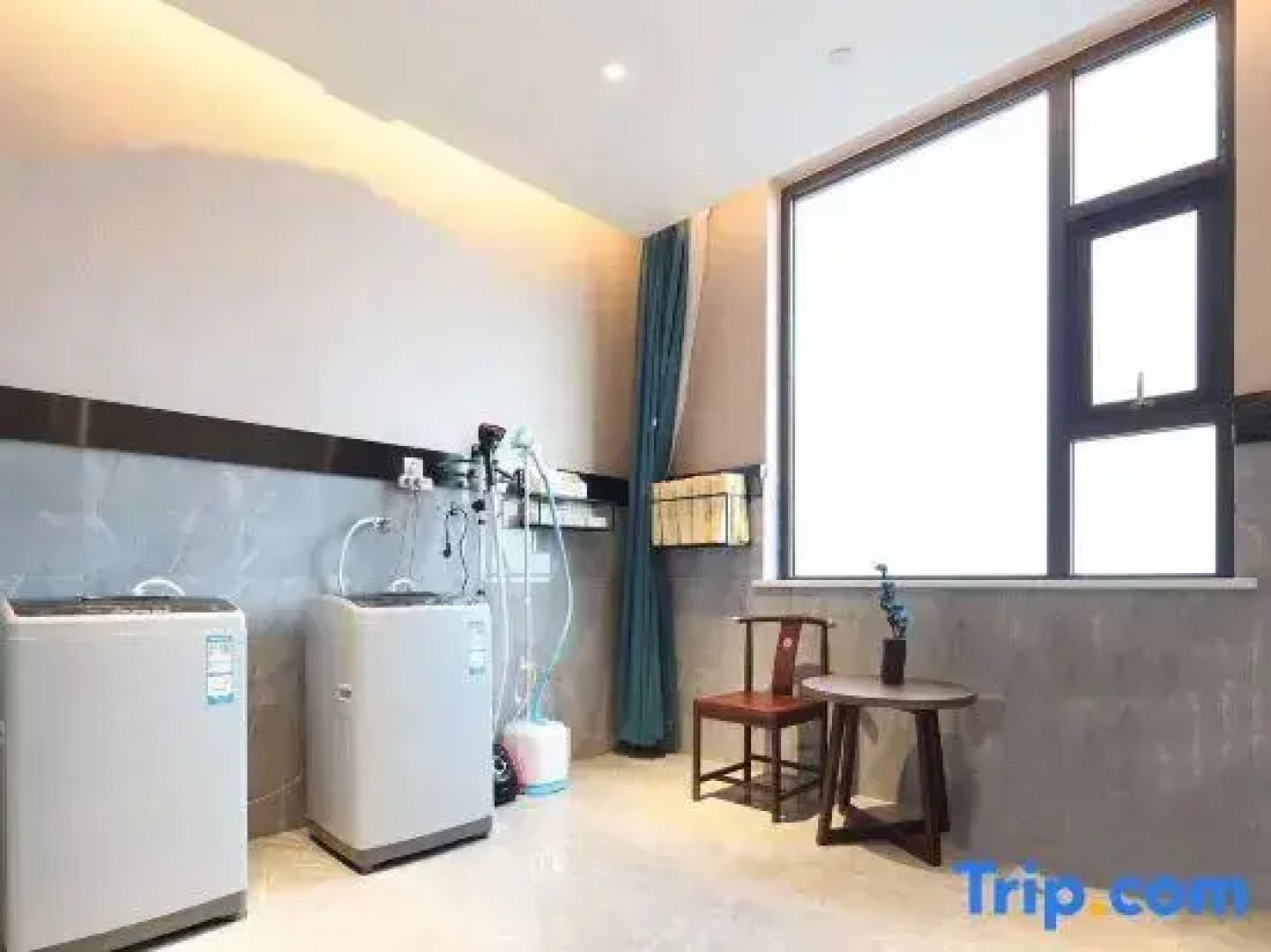 Yipin International Hotel (County Government Affairs Center)