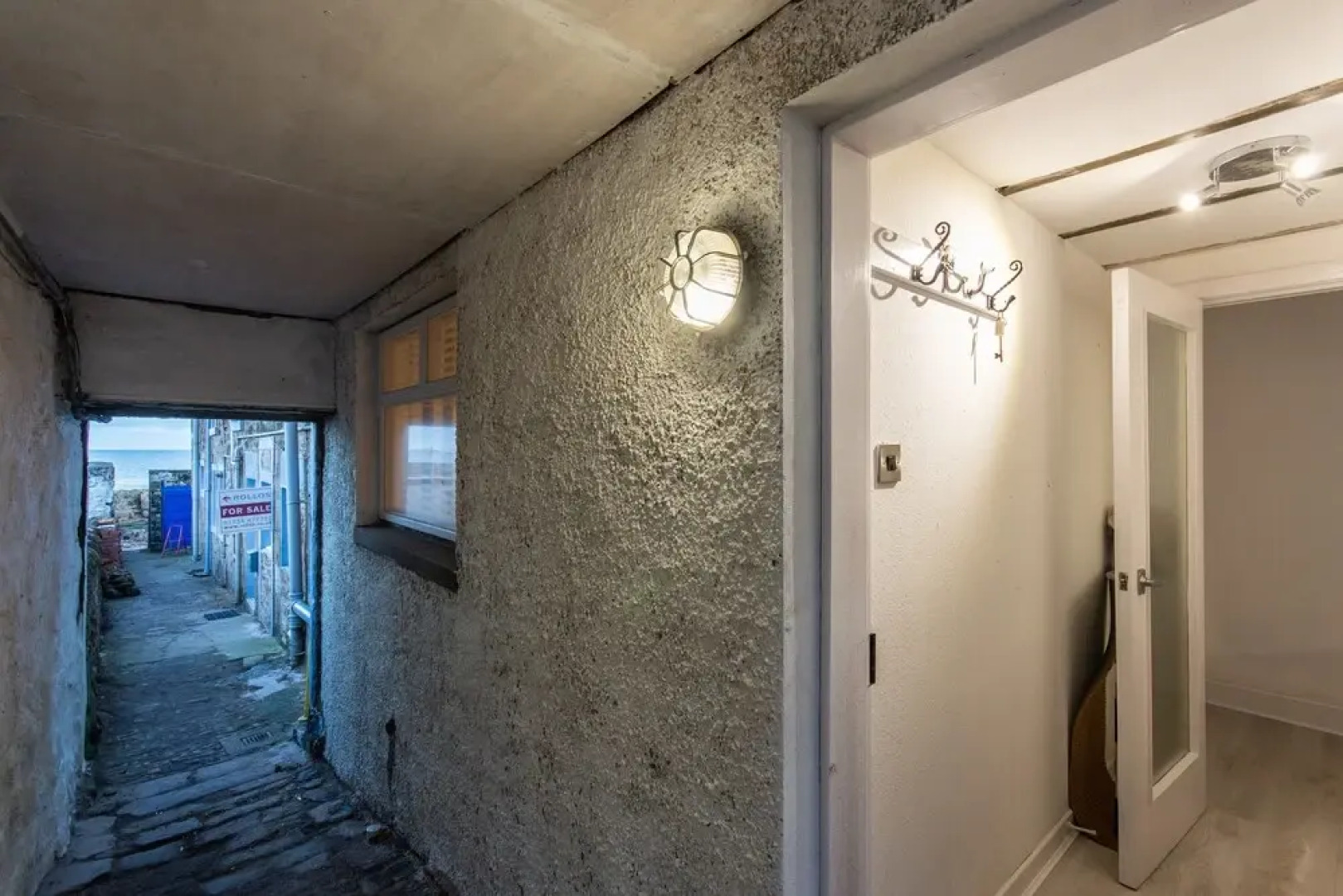 Captains Lookout - Cosy House With Sea Views