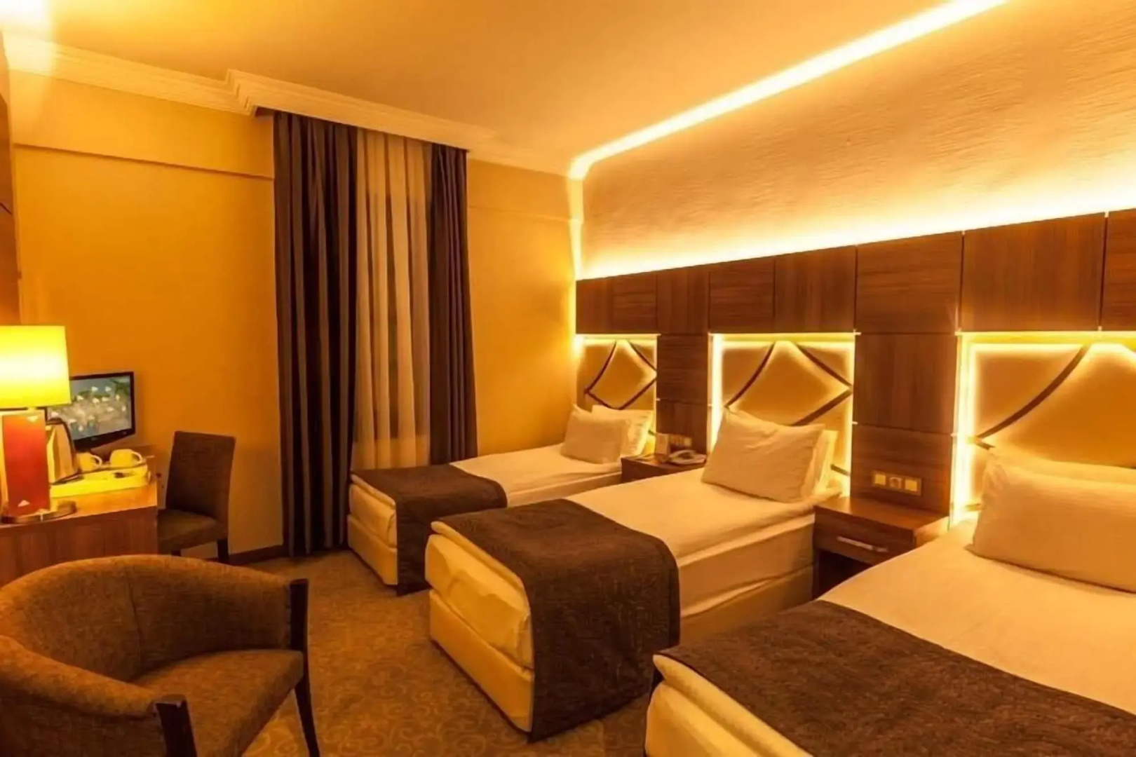 Rumi Hotel
