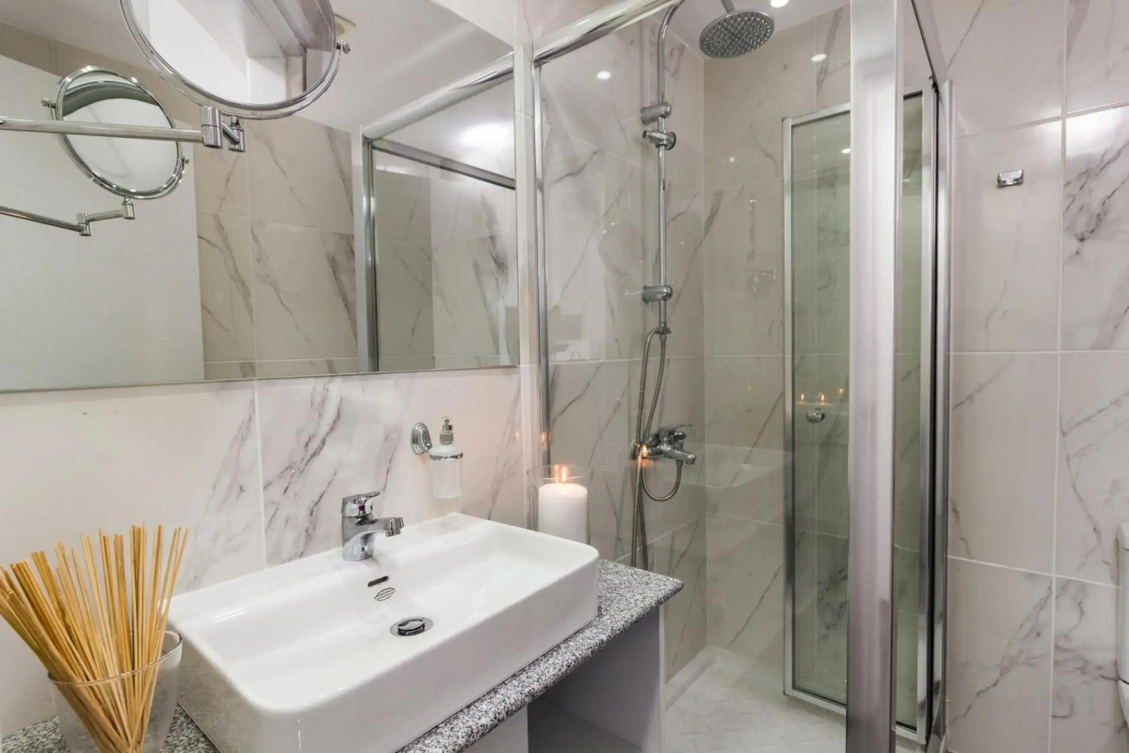 Art & Wine Boutique Hotel