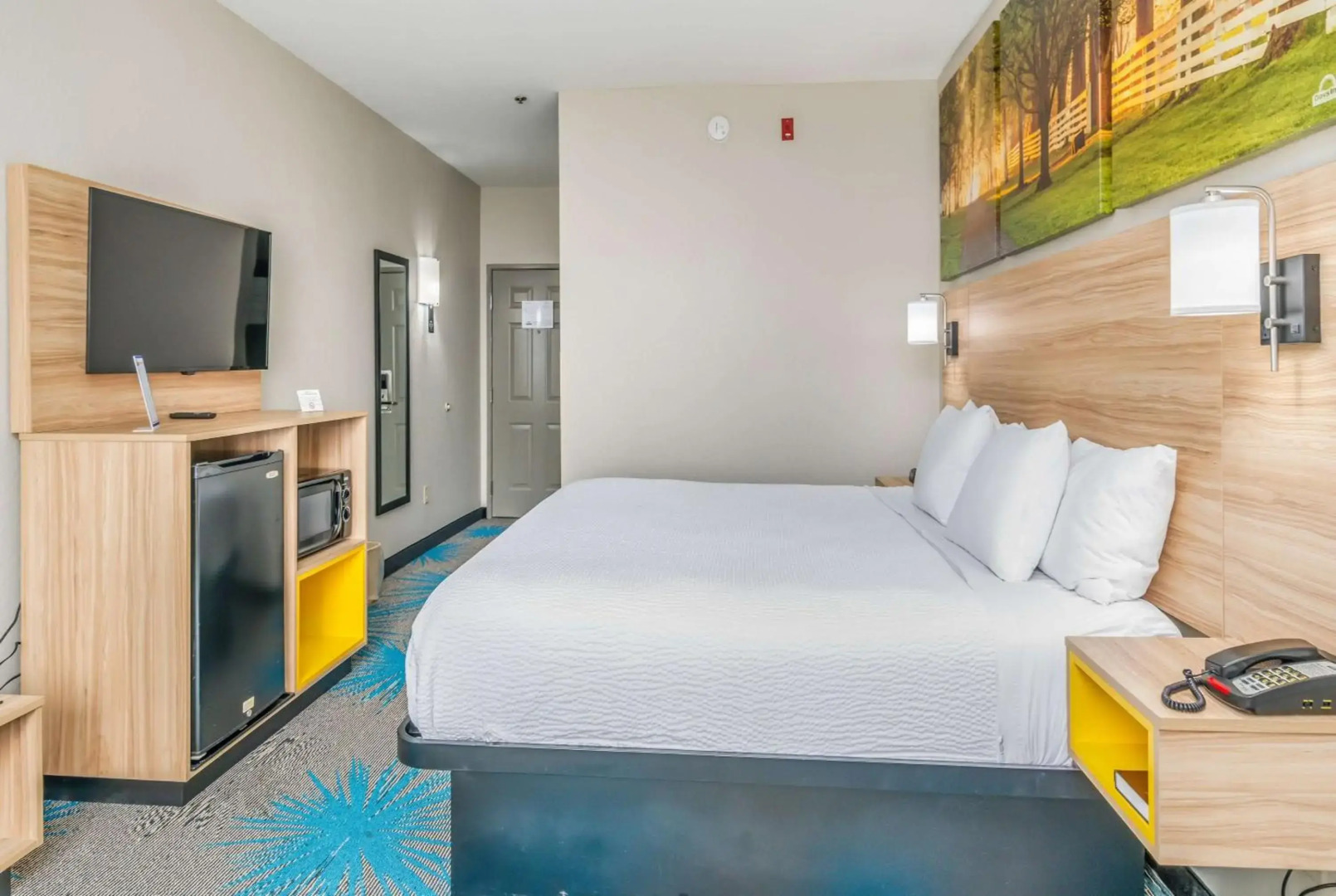 Days Inn & Suites by Wyndham Prattville-Montgomery