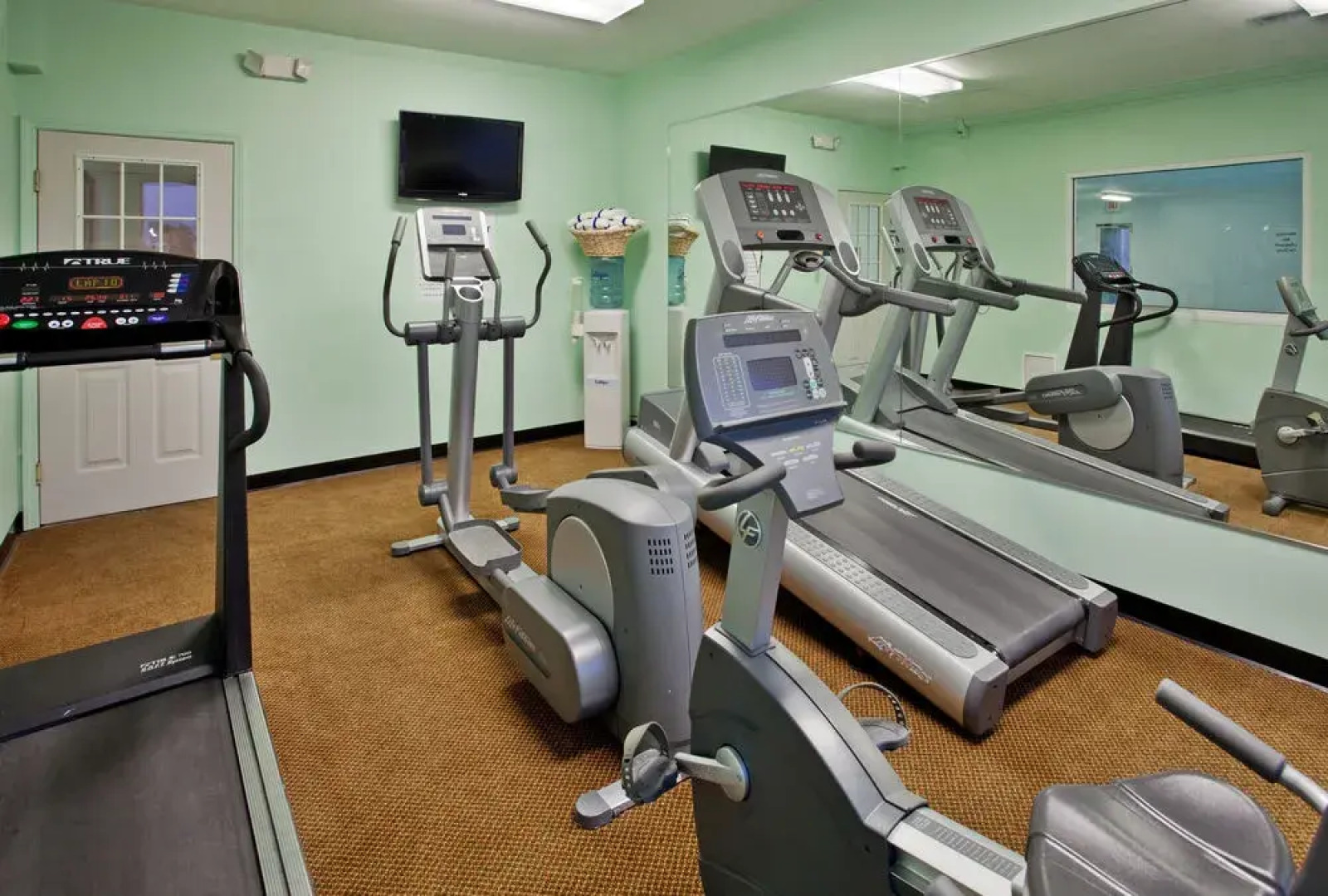 Holiday Inn Express Junction City