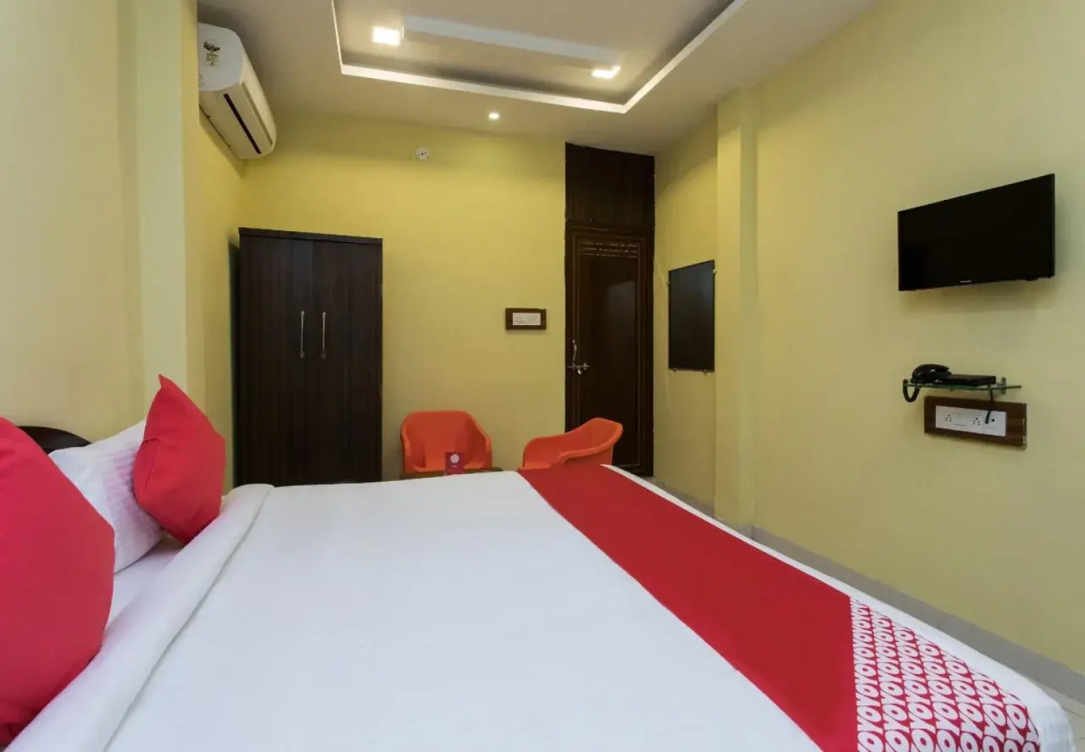 OYO 16121 Hotel Antilia