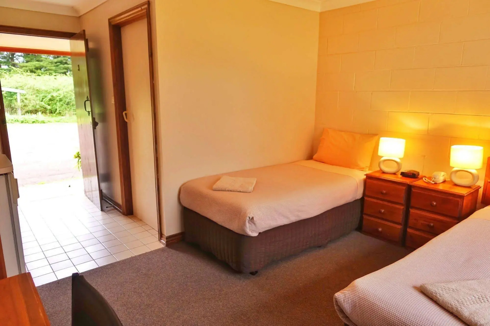 Twelve Apostles Motel & Country Retreat