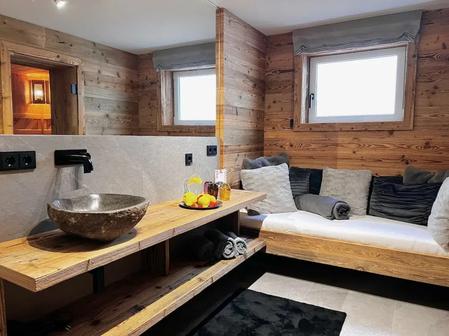Kaiserlodge für 8 mit Sauna & Whirlpool