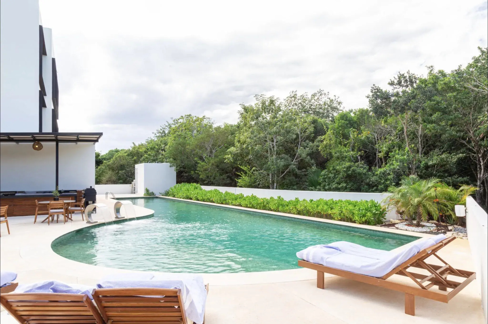 Fabulous & Exclusive Apartments With Sea View Pool BBQ Garden