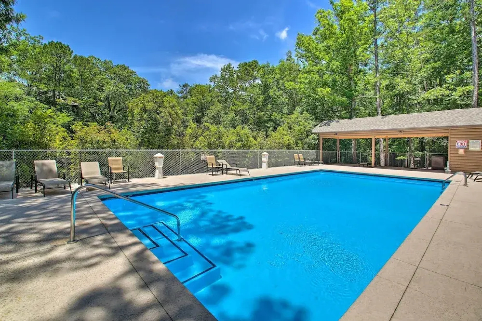 Mount Ida Condo w/ Balcony + Resort Amenities