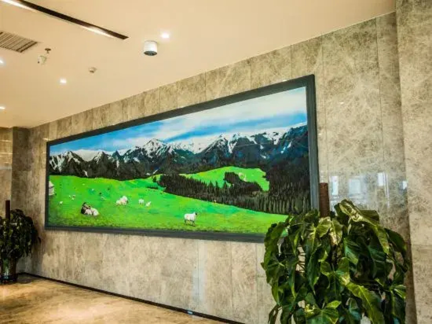 Huoerguosi Yingbin Guest House