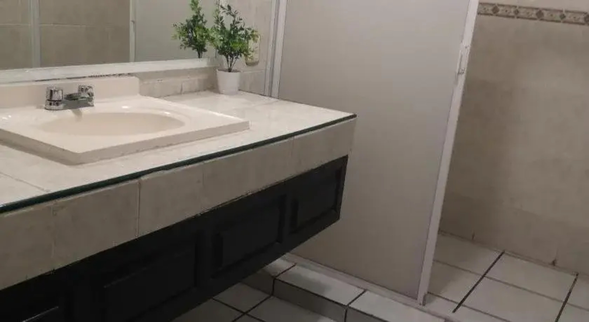 Capital O Zona Dorada Inn