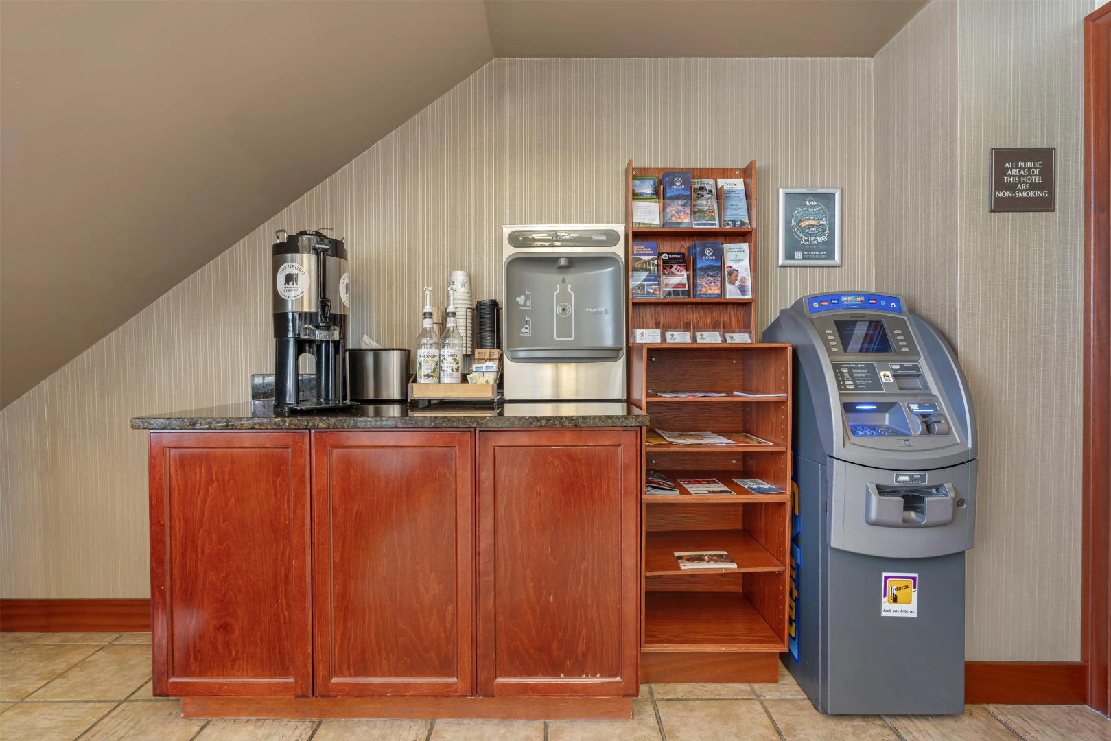 Best Western Plus Baker Street Inn