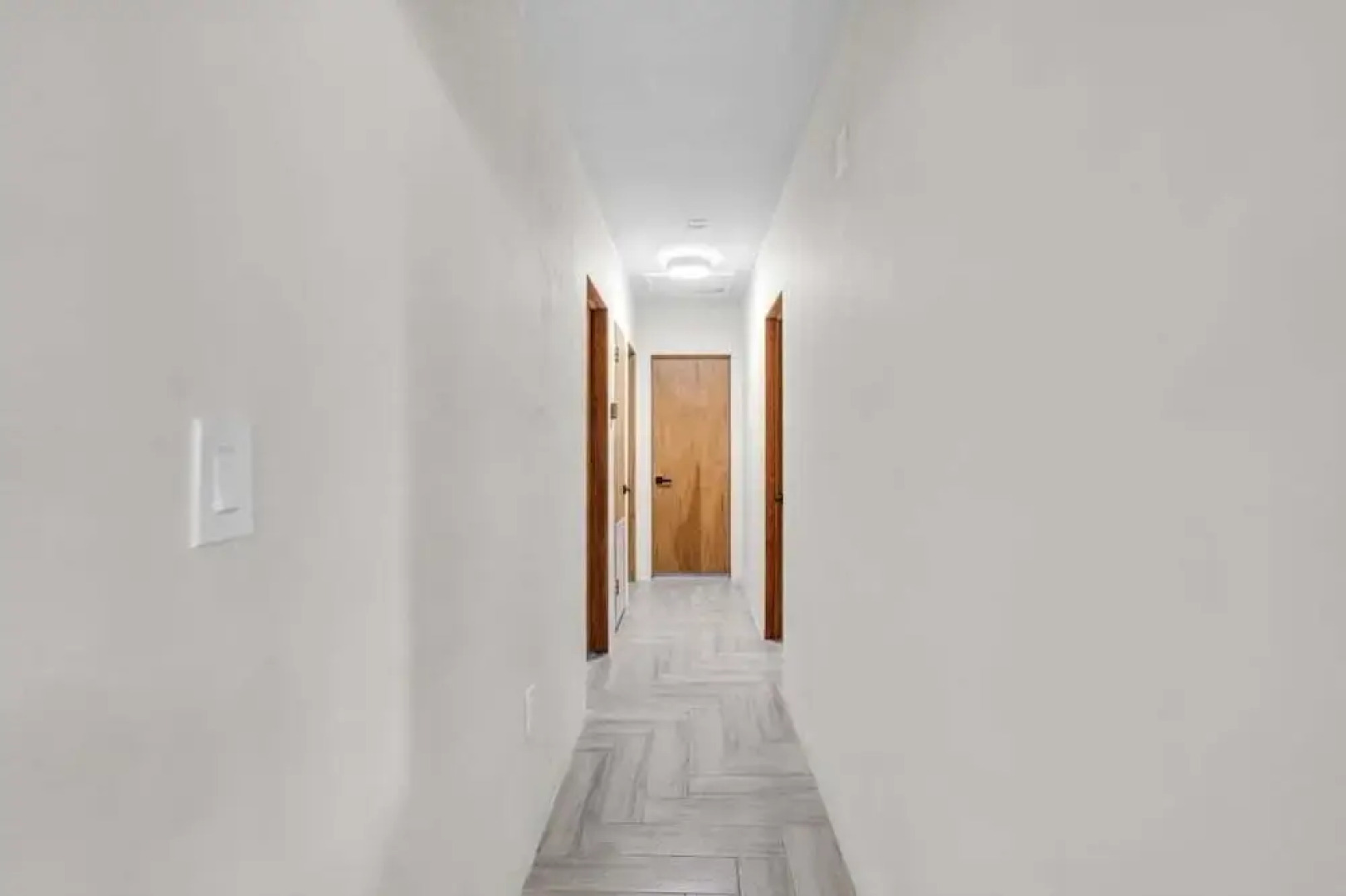 4br Biscayne River Home: Pool & Pickleball Fun 4 Bedroom Home