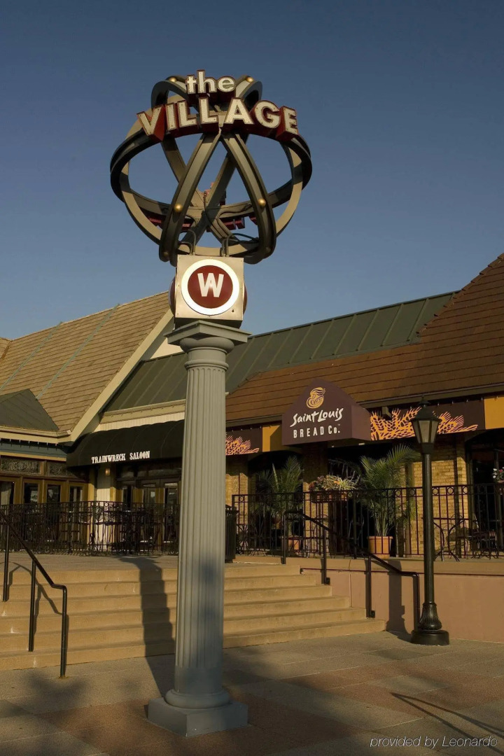 Sheraton Westport Chalet Hotel St. Louis