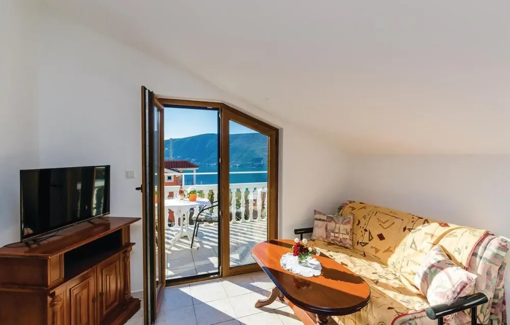 Nice Home in Herceg Novi With Wifi and 1 Bedrooms