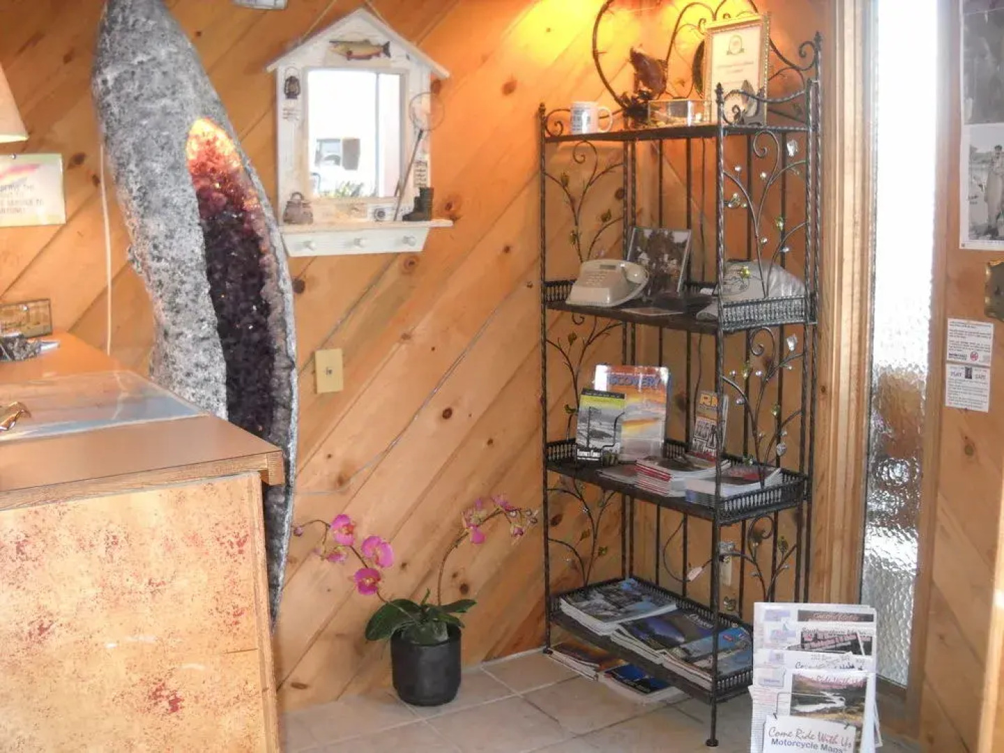 Wheeler on the Bay Lodge & Marina