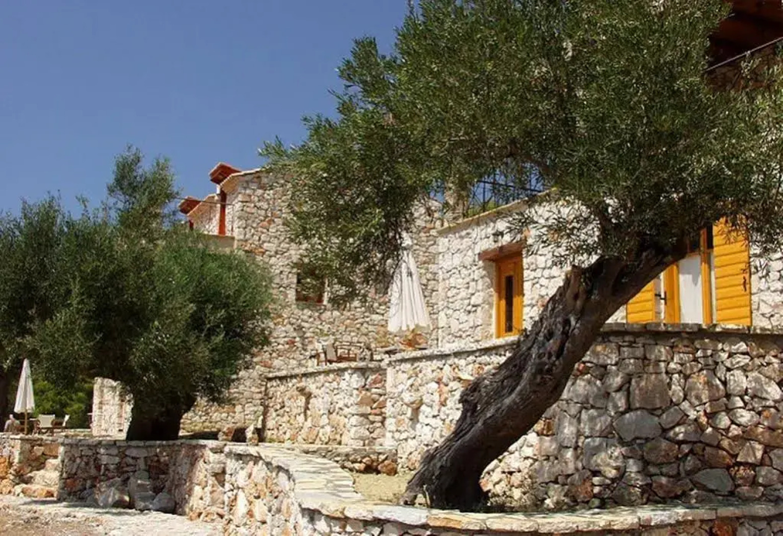 Revera Traditional Stone Villas, Apartments & Studios