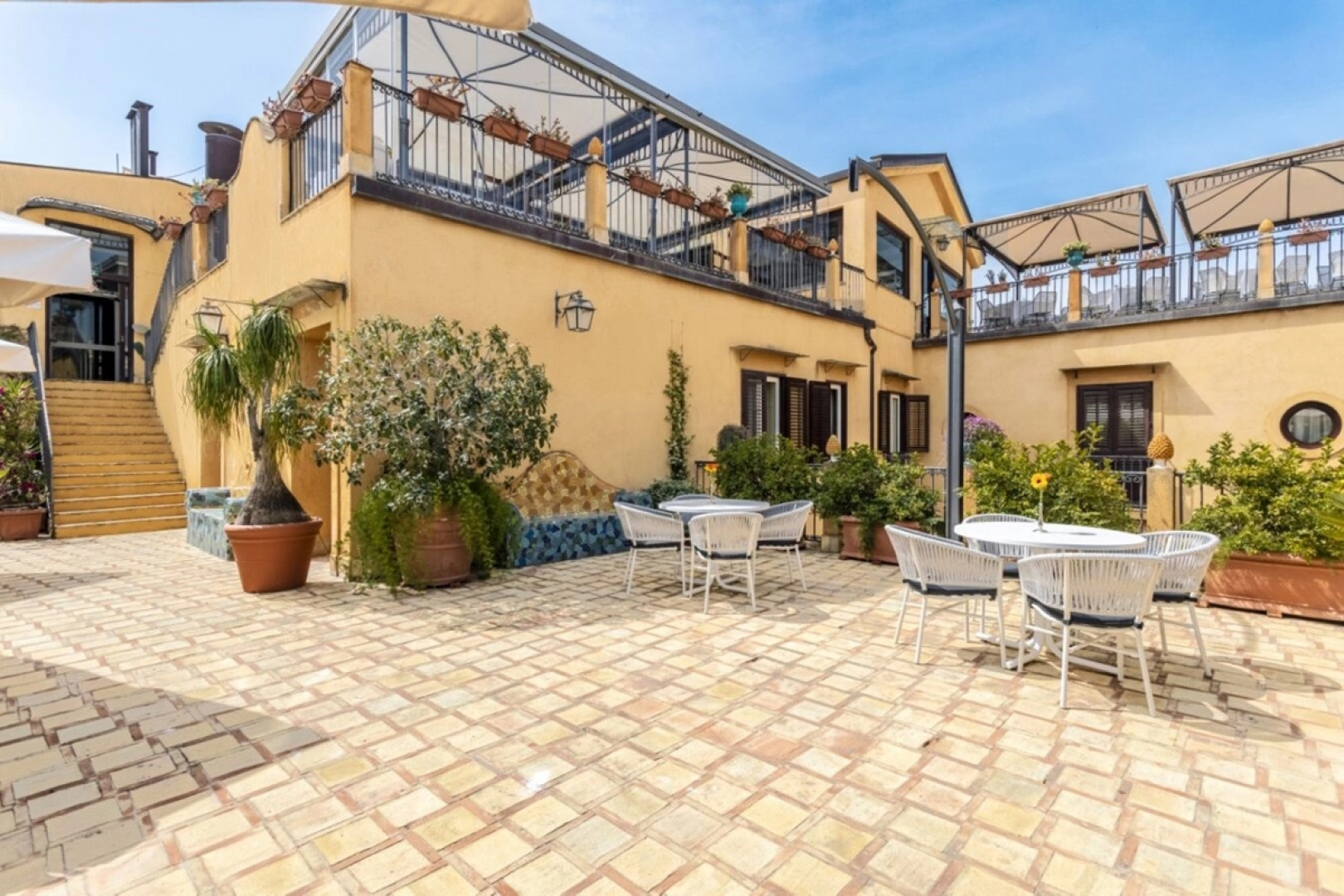 Eurostars Centrale Palace