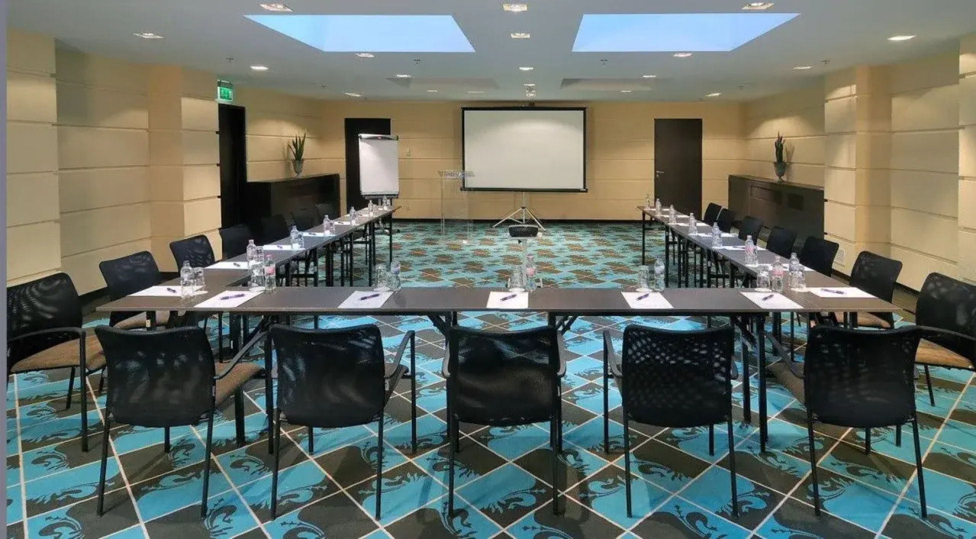 La Prima Fashion Hotel