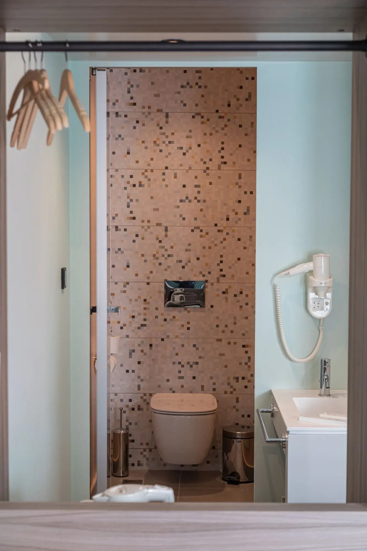 Casual Kubic Athens Hotel