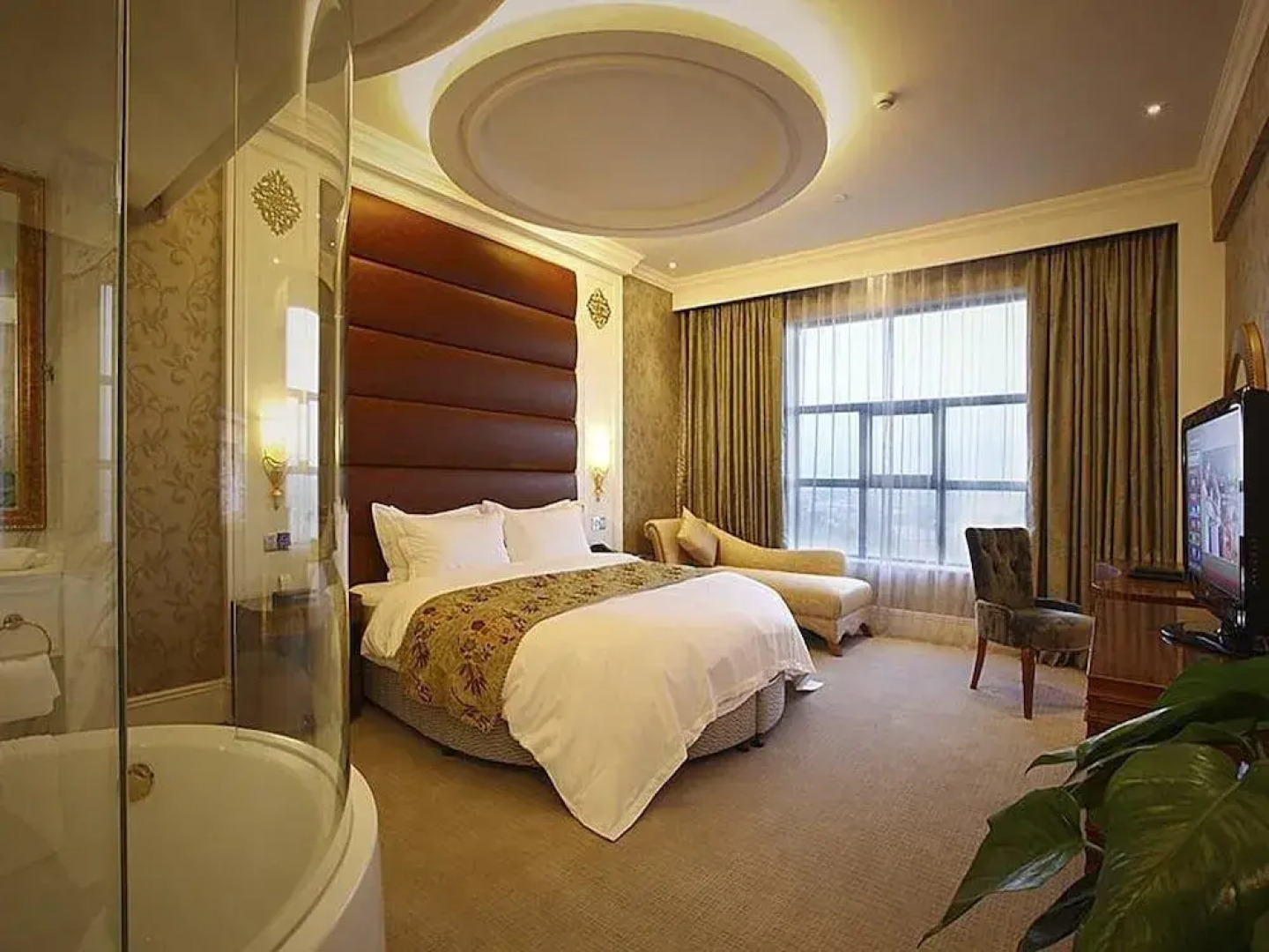 Pinghu Sun Lake Hotel