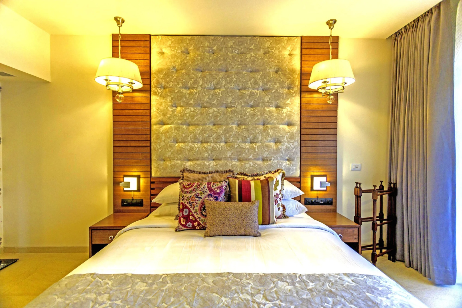 Acron Waterfront Resort