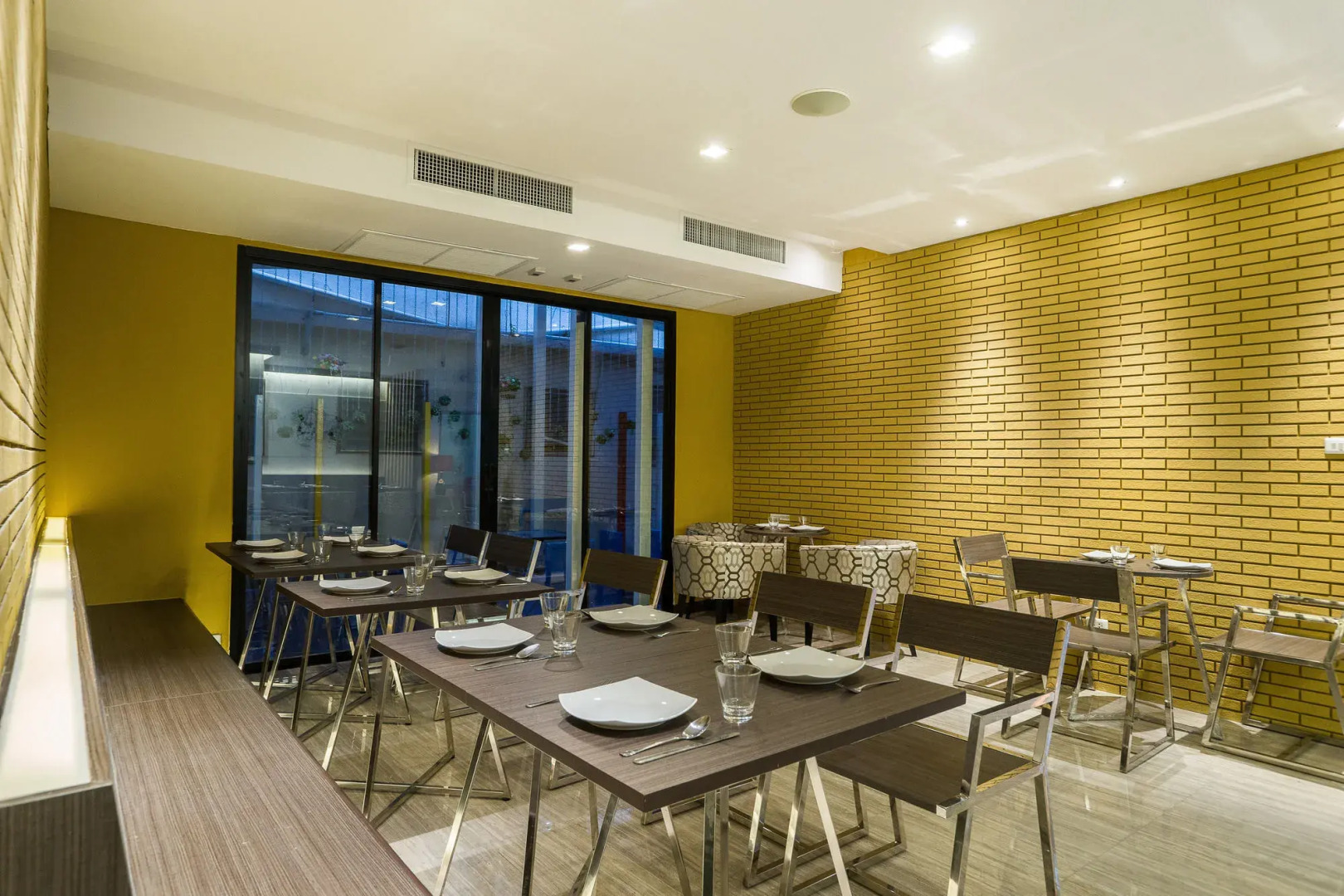 Aim House Bangkok Hotel