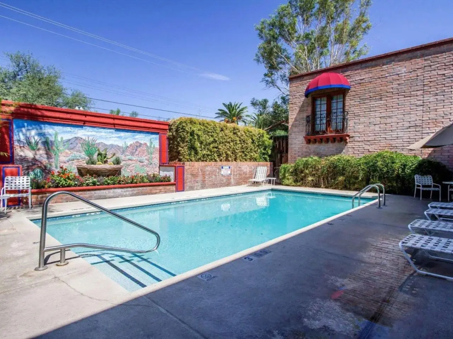 Comfort Suites Tucson near Sabino Canyon