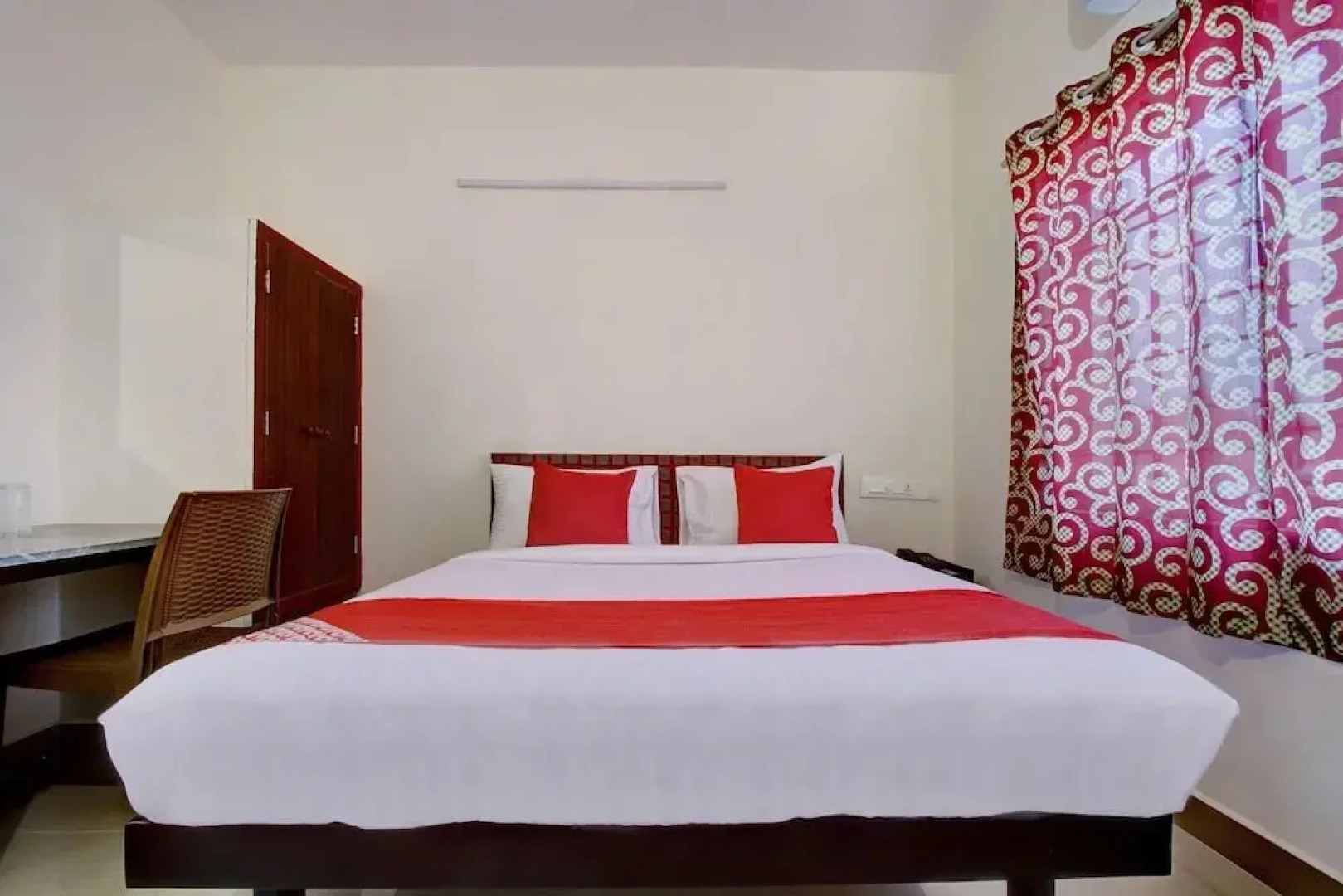 Century Park by OYO Rooms