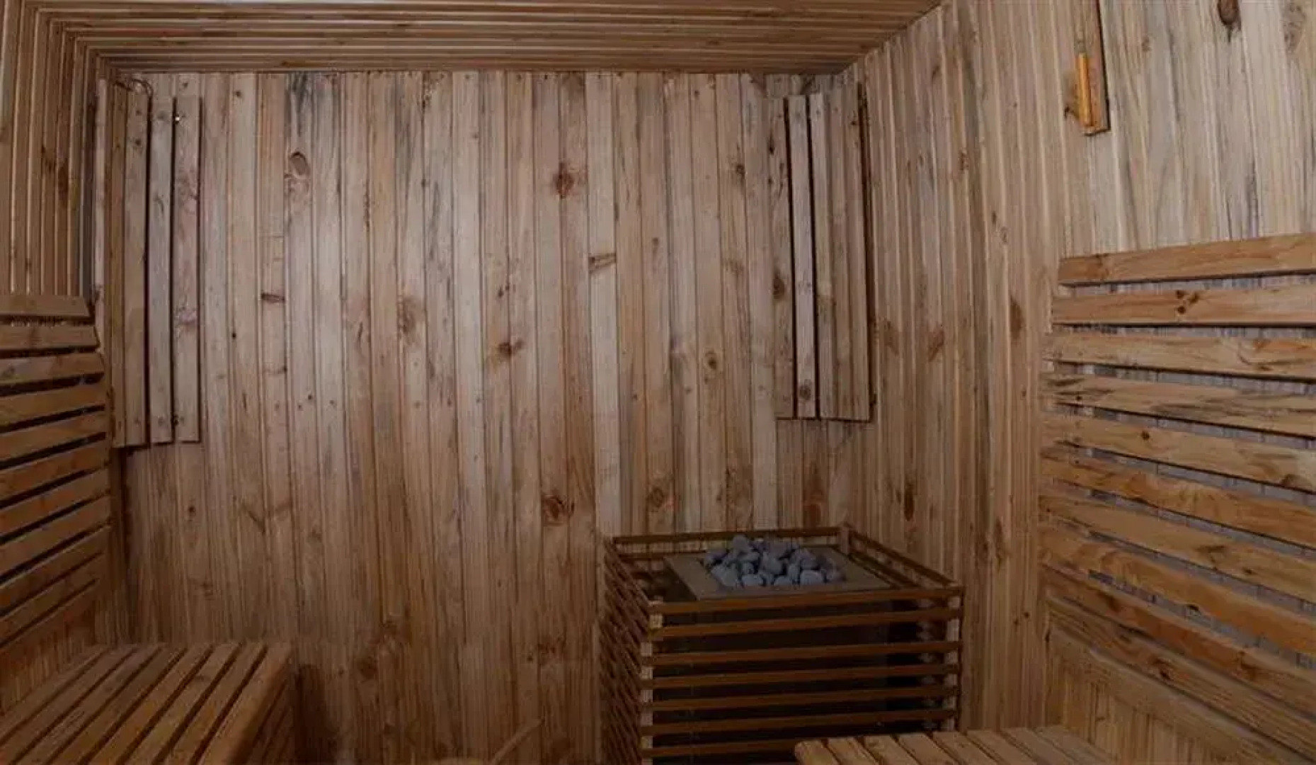 Hill Tree Inn Luxury Resort & Spa