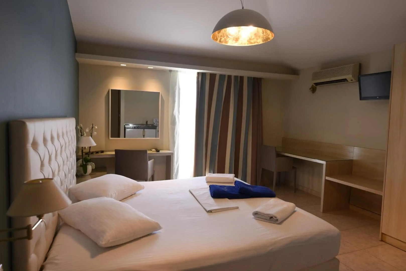 Viaros Hotel Apartments