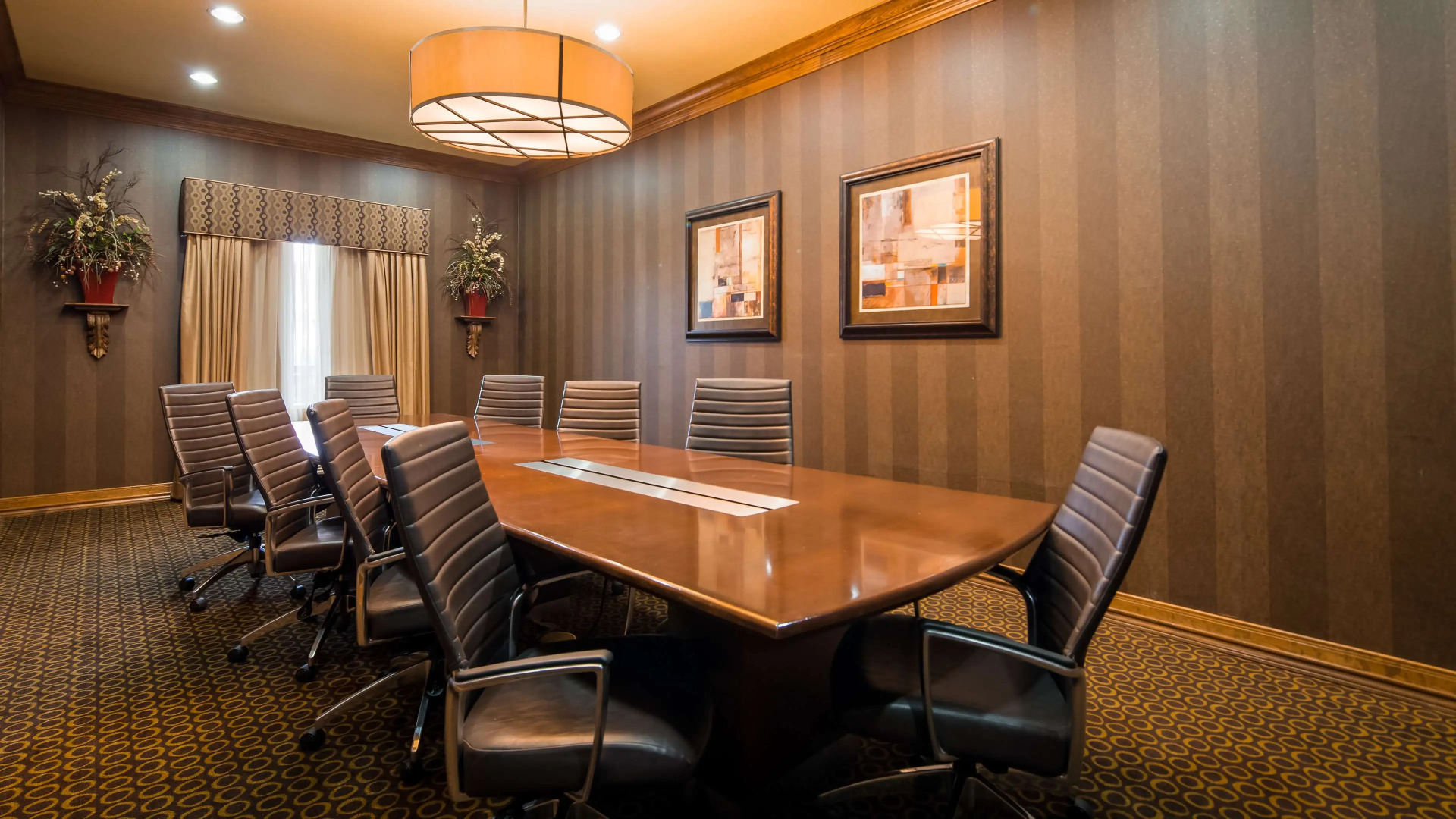 Best Western Plus Christopher Inn & Suites