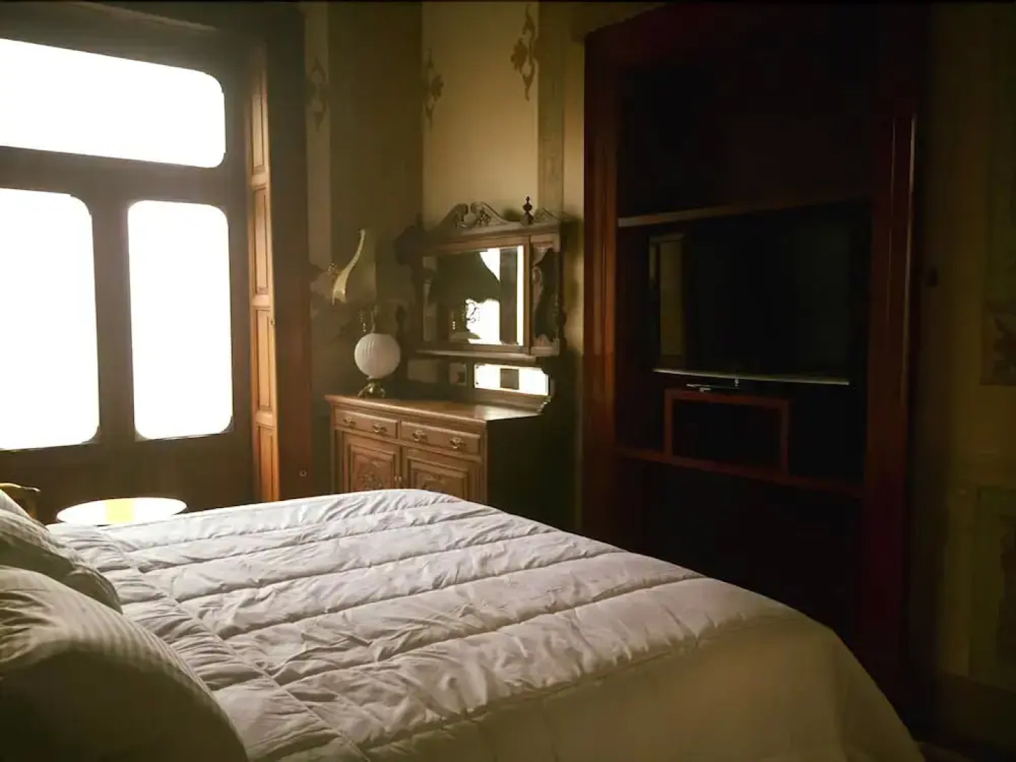 Leonora Hostal - Hostel