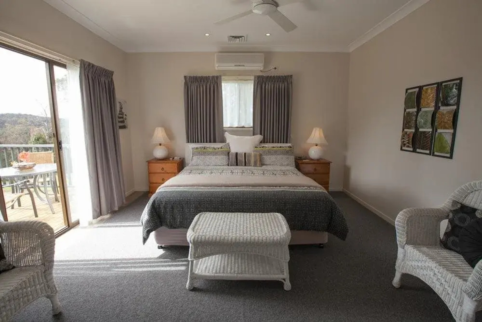 Batemans Bay Manor - Bed and Breakfast