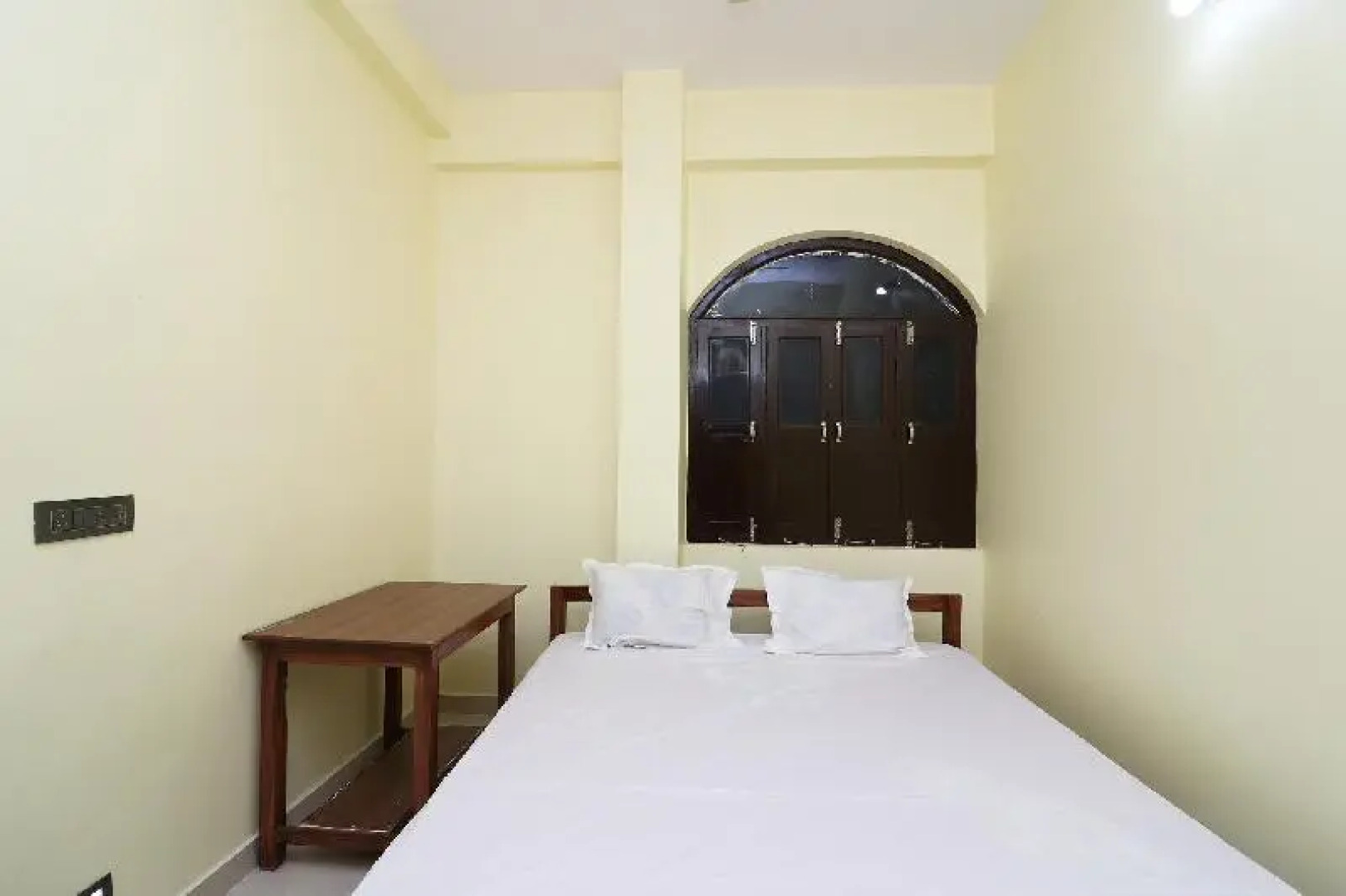 SPOT ON 41904 Hotel R.r Palace