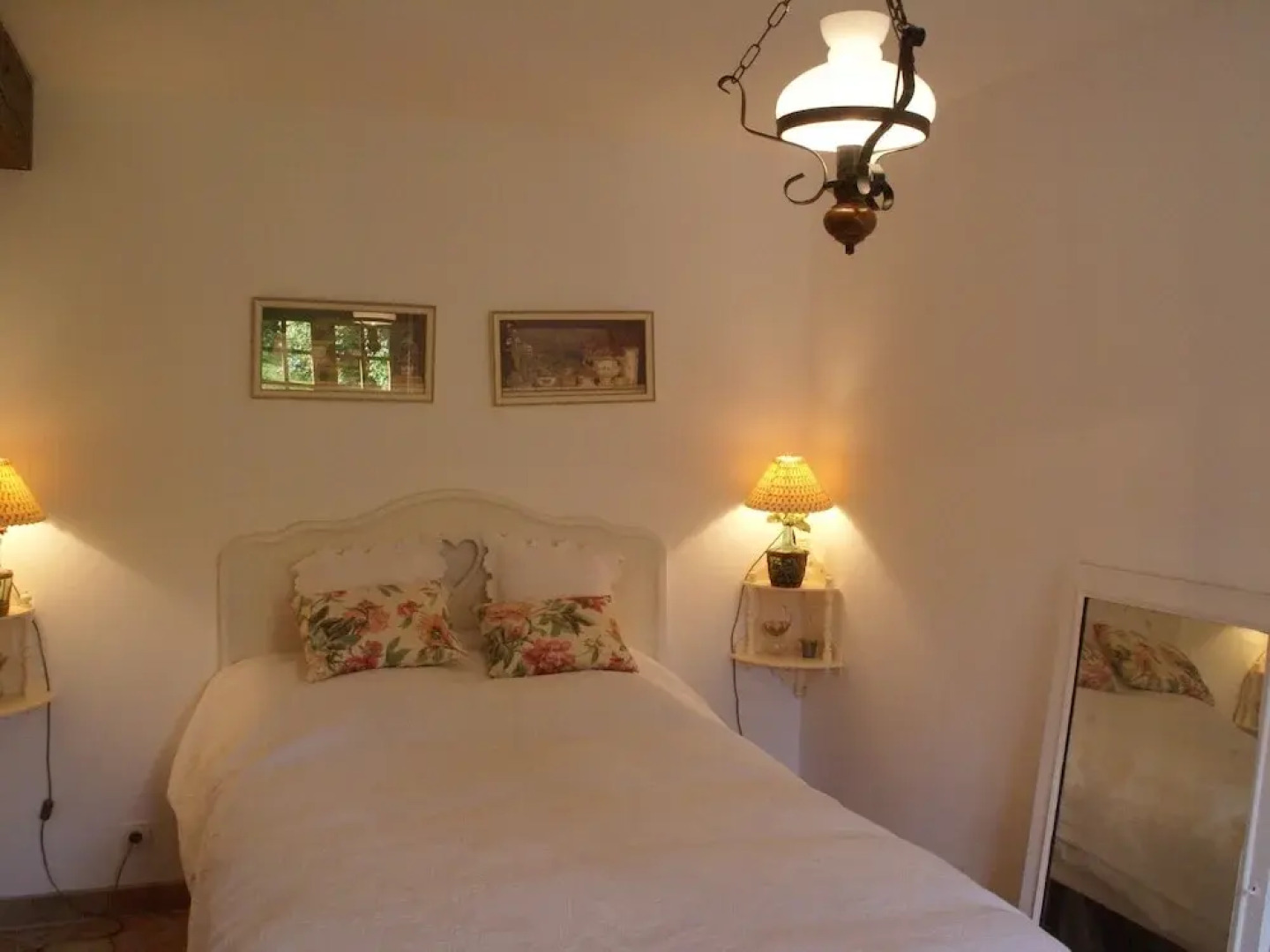 Traditional Holiday Home with Garden in Dampsmesnil