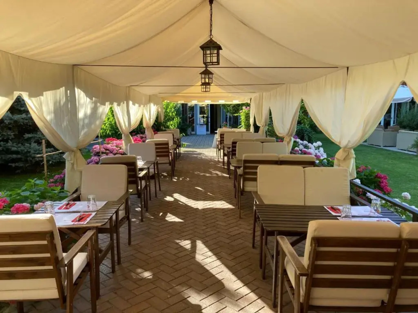 Hotel Milano Pool & Garden