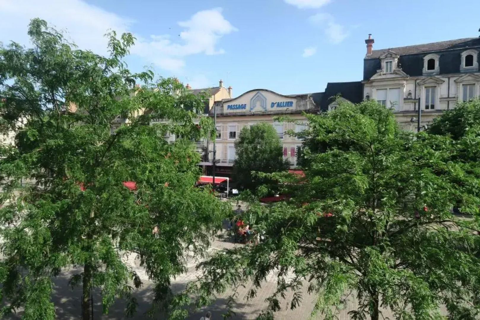 LE 50 luxury apartment