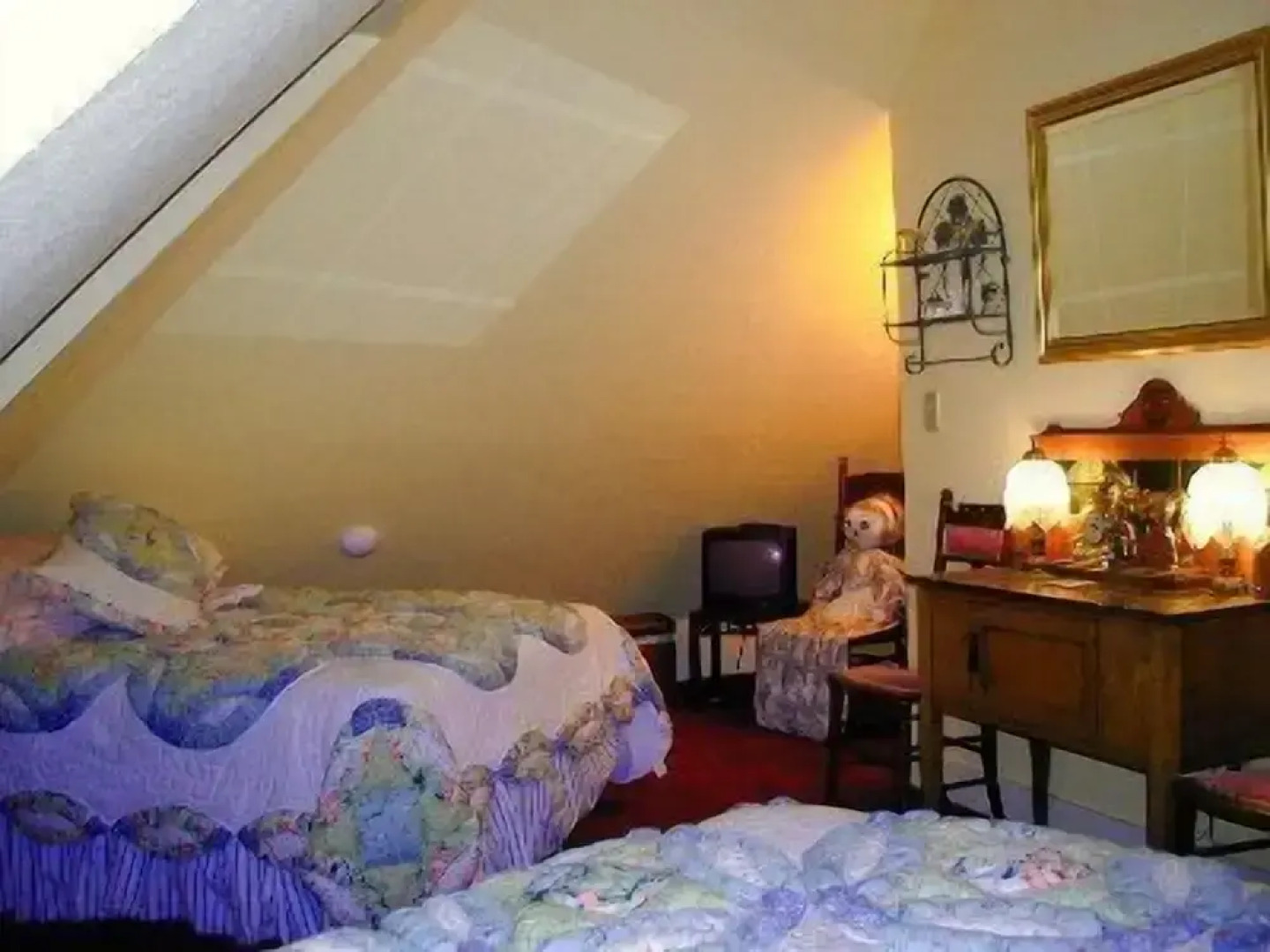 Robins Nest Bed & Breakfast