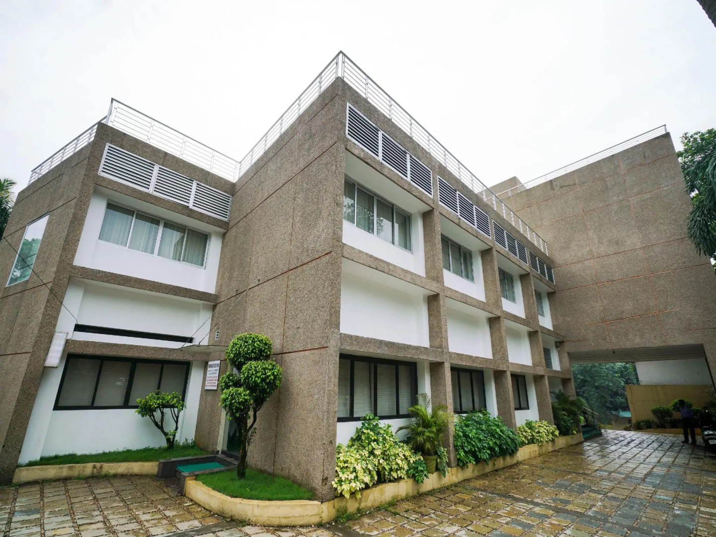 Capital O 15754 Mookkannoor Tourist Home