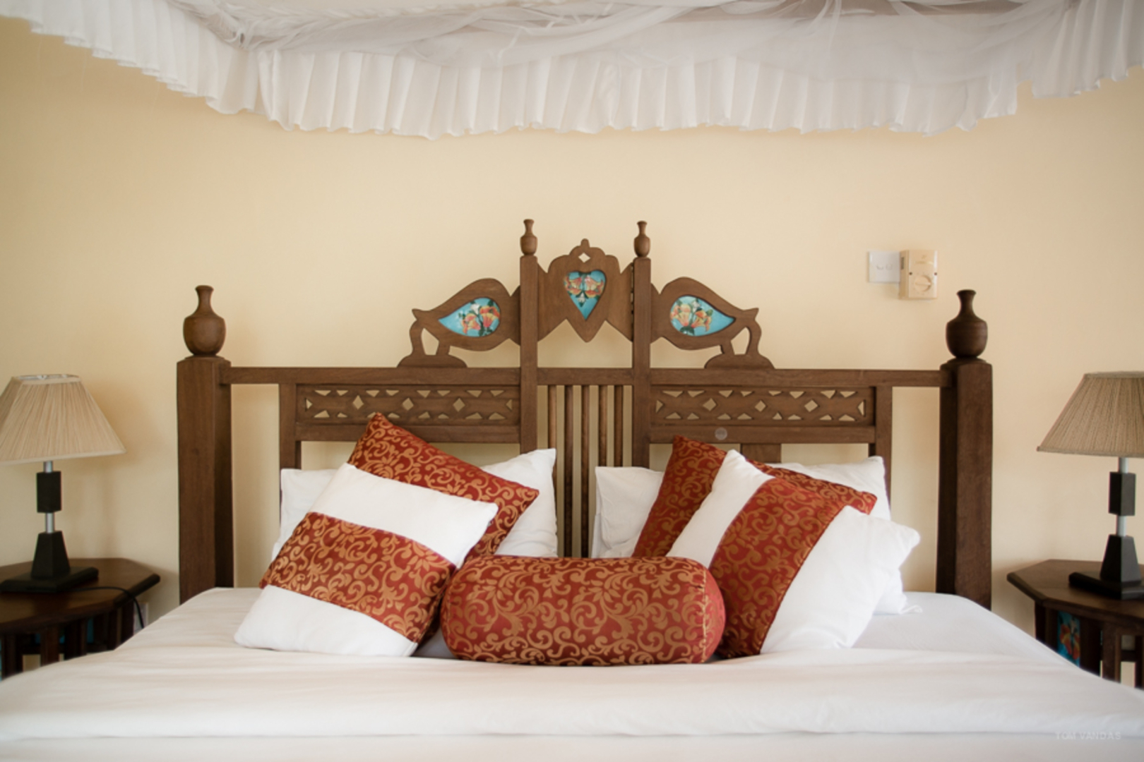 Bahari Dhow Beach Villas