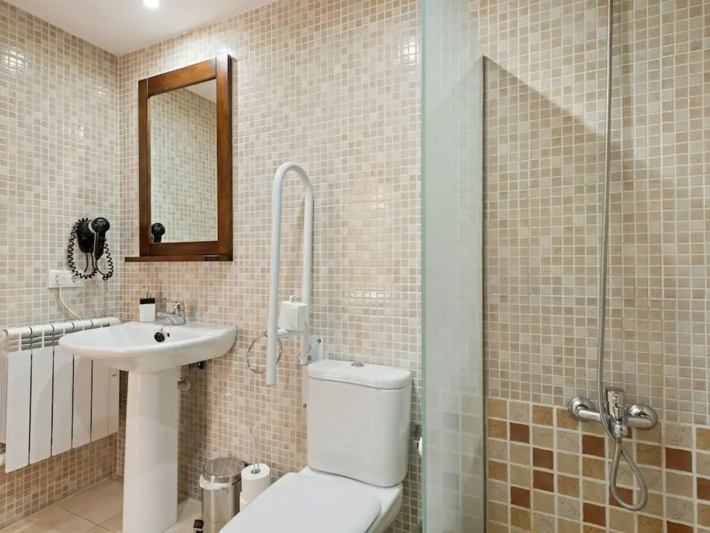 Quaint Apartment in Gudar With Heating