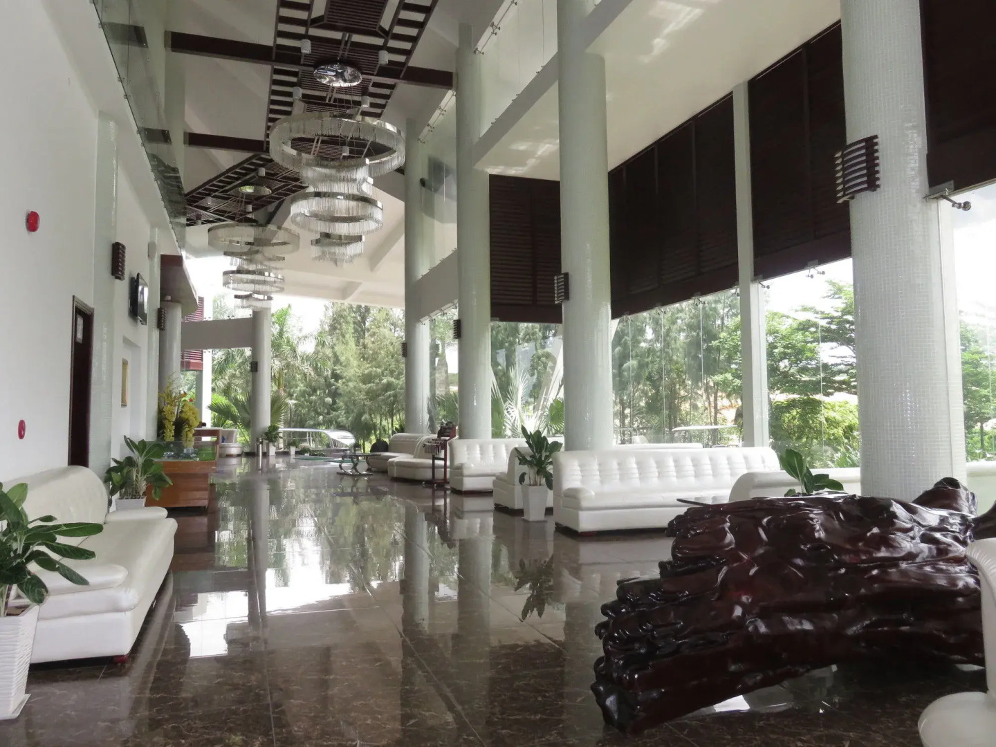 Carmelina Beach Resort