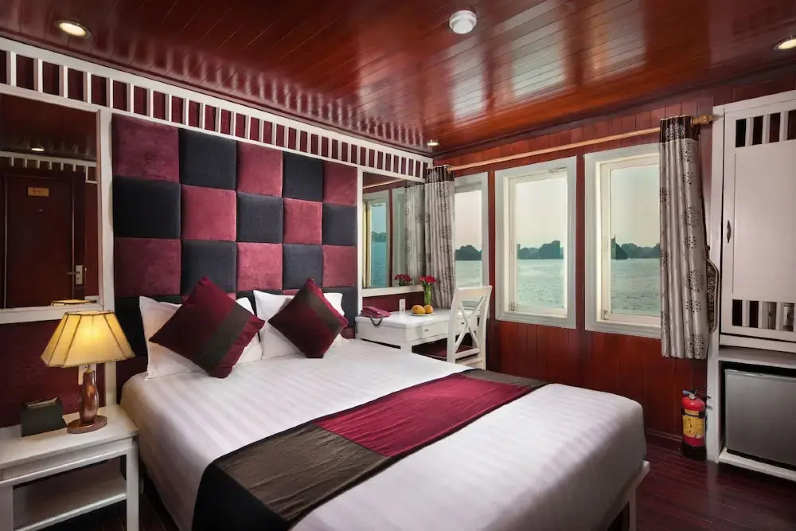 HaLong Canary Cruise