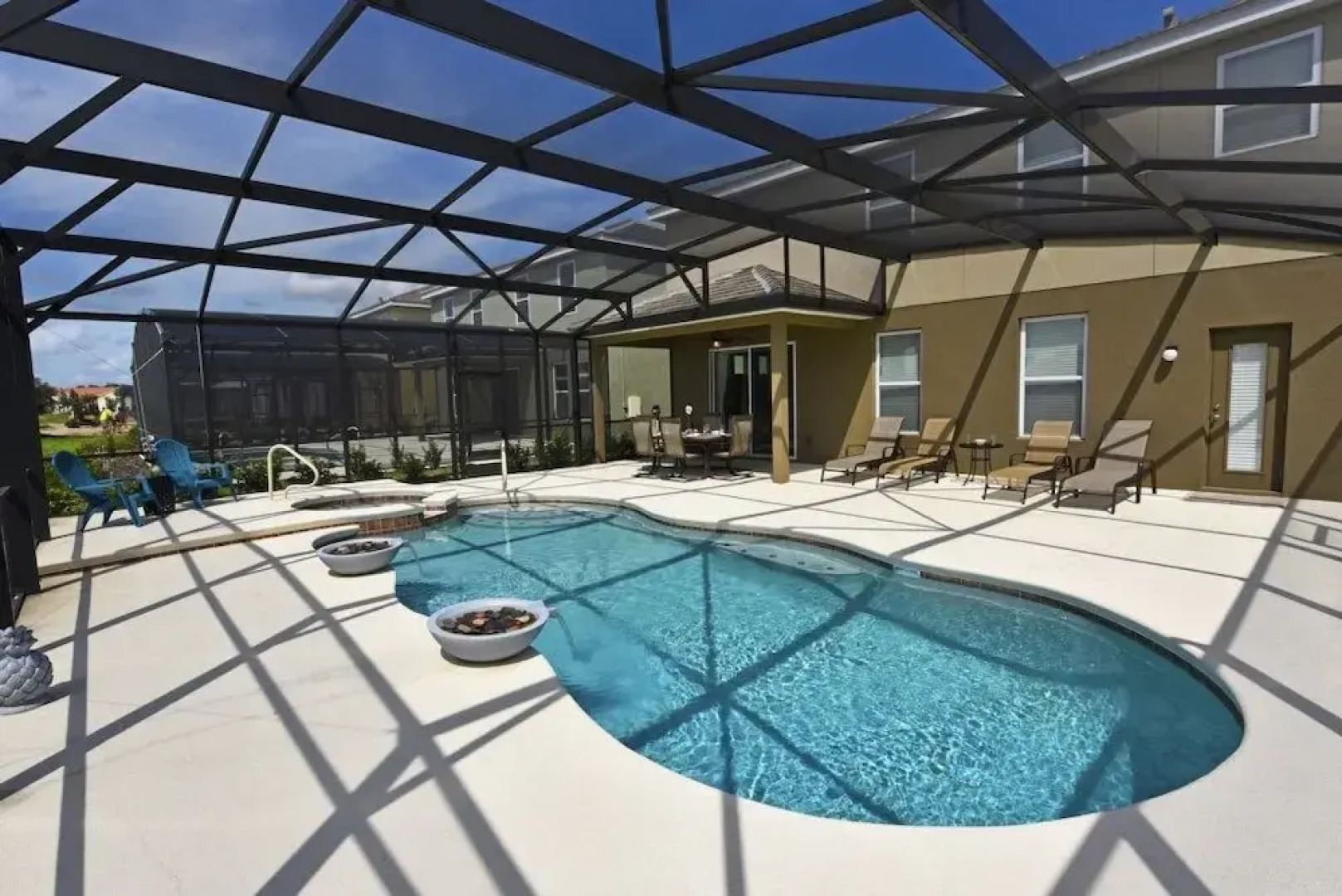 5336 Oakbourne Avenue,