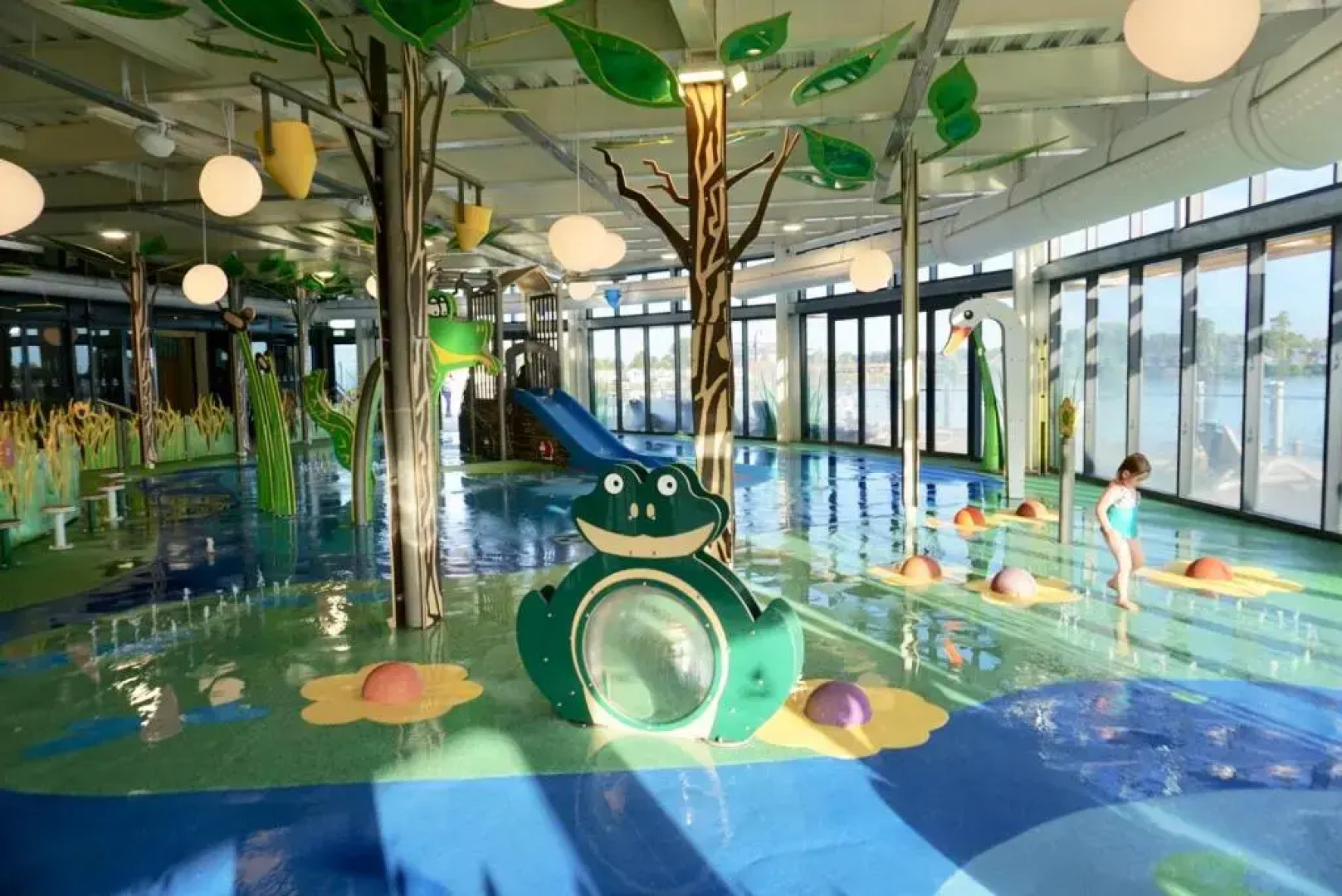 MPoint36 at Tattershall Lakes Hot Tub Lake Views 3 Bedrooms