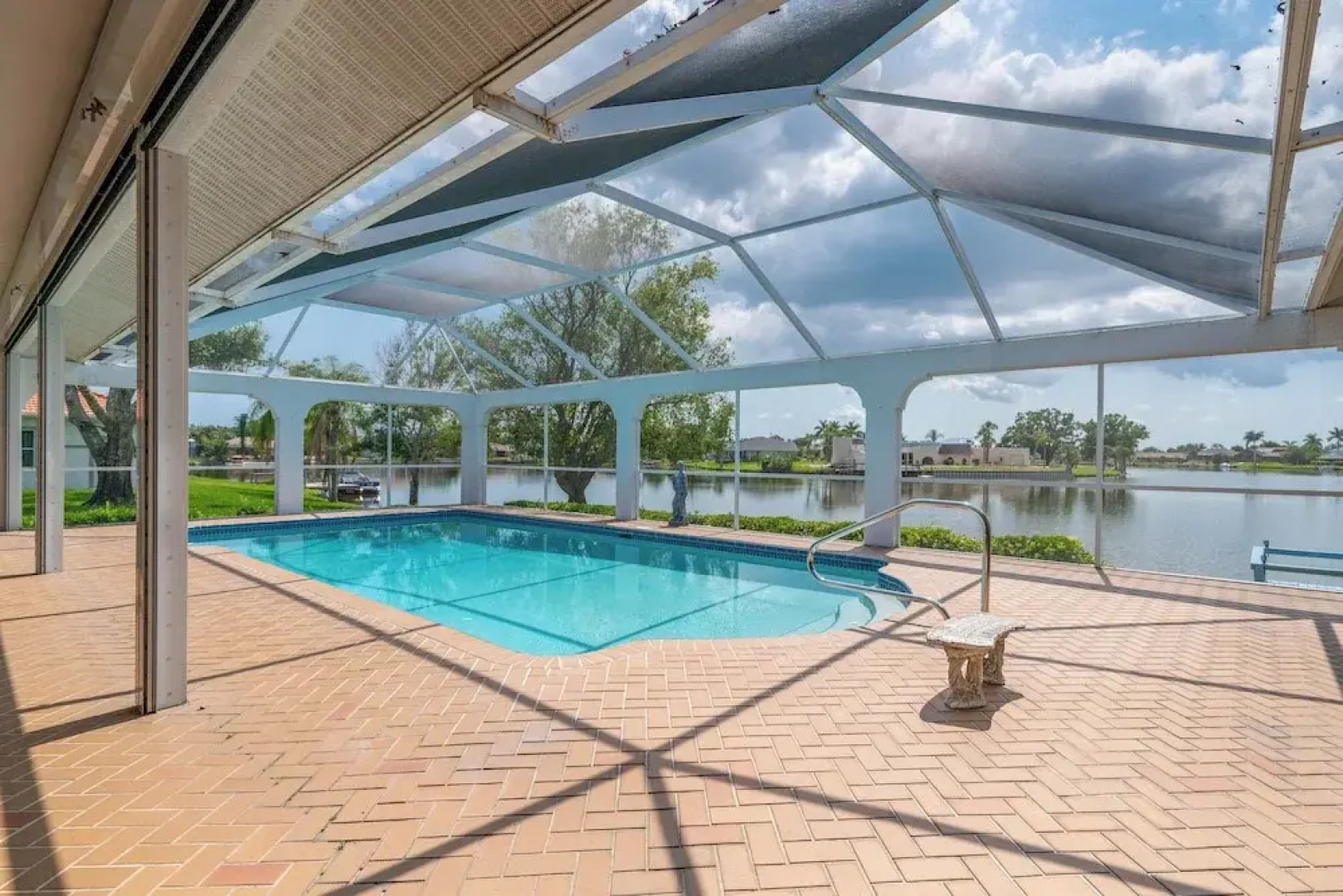 Poolside Bliss & Lake Fun: Florida Getaway!