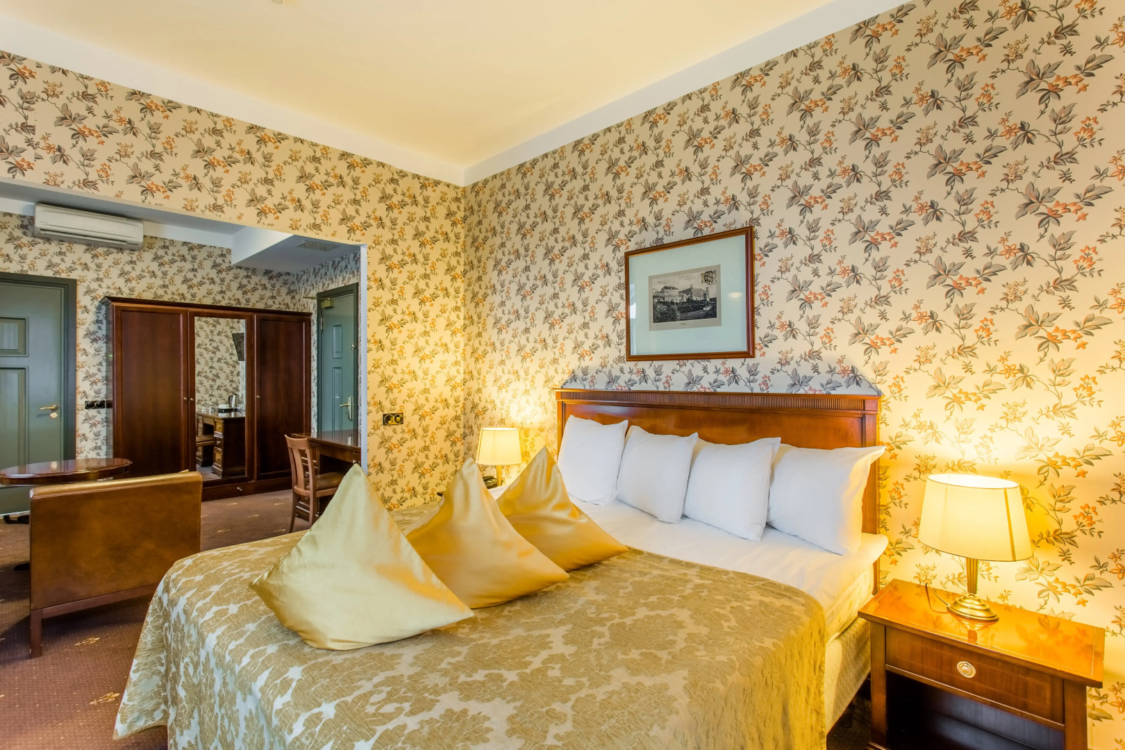 Отель Hestia Barons Старый город