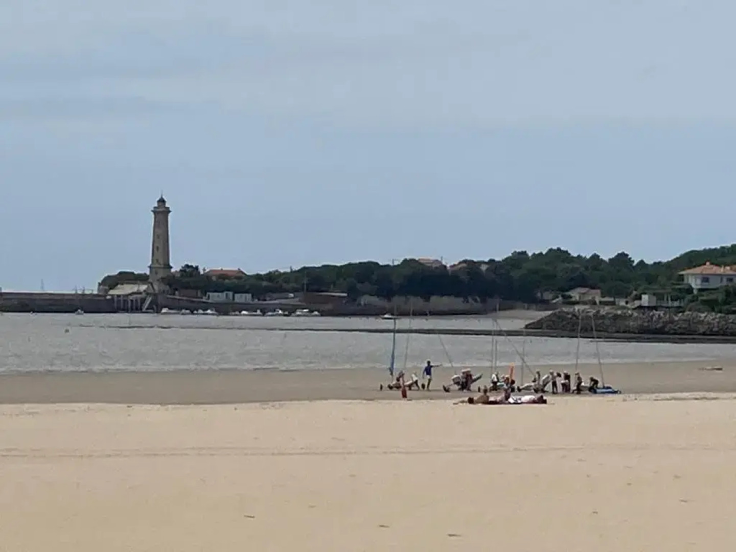 Mobil-Home 3 chambres tout confort à Saint-Georges-de-Didonne 5mn de la plage