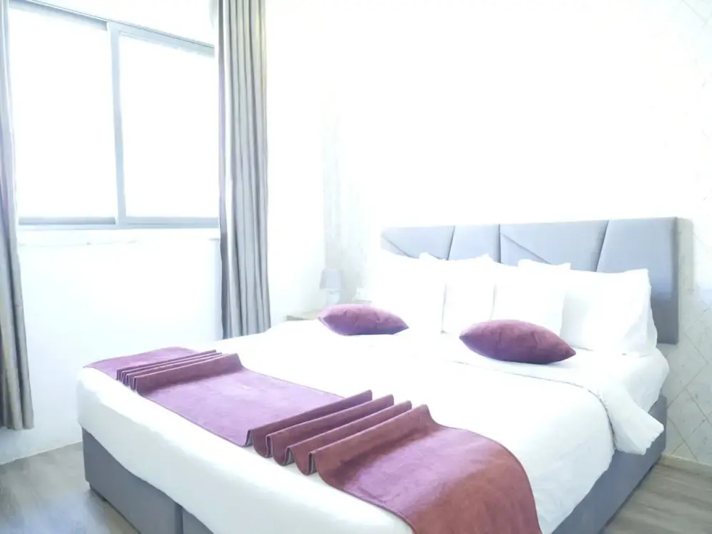 Twins Downtown Hotel