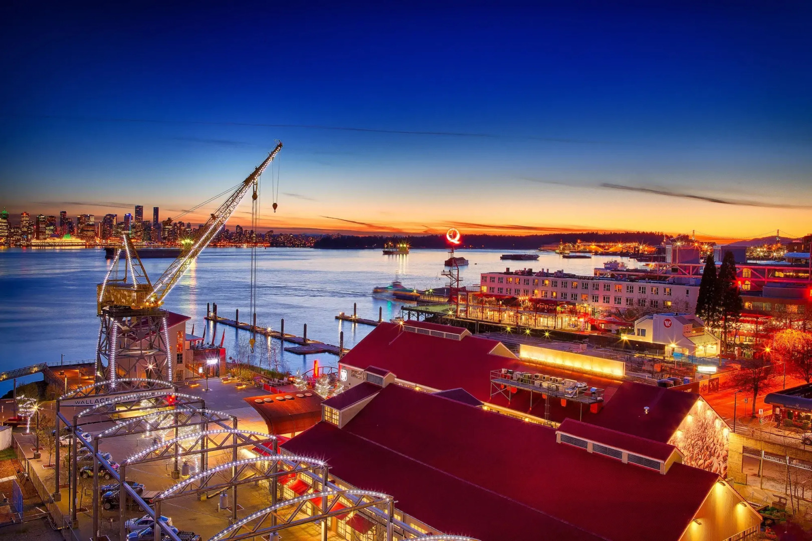 Pinnacle Hotel at the Pier