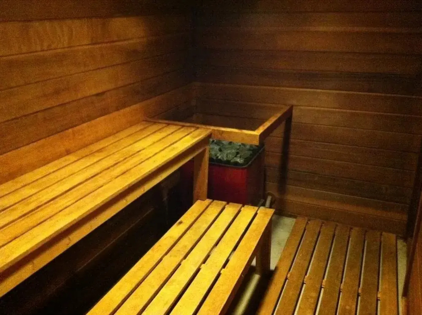 Snowy Owl Inn And Resort